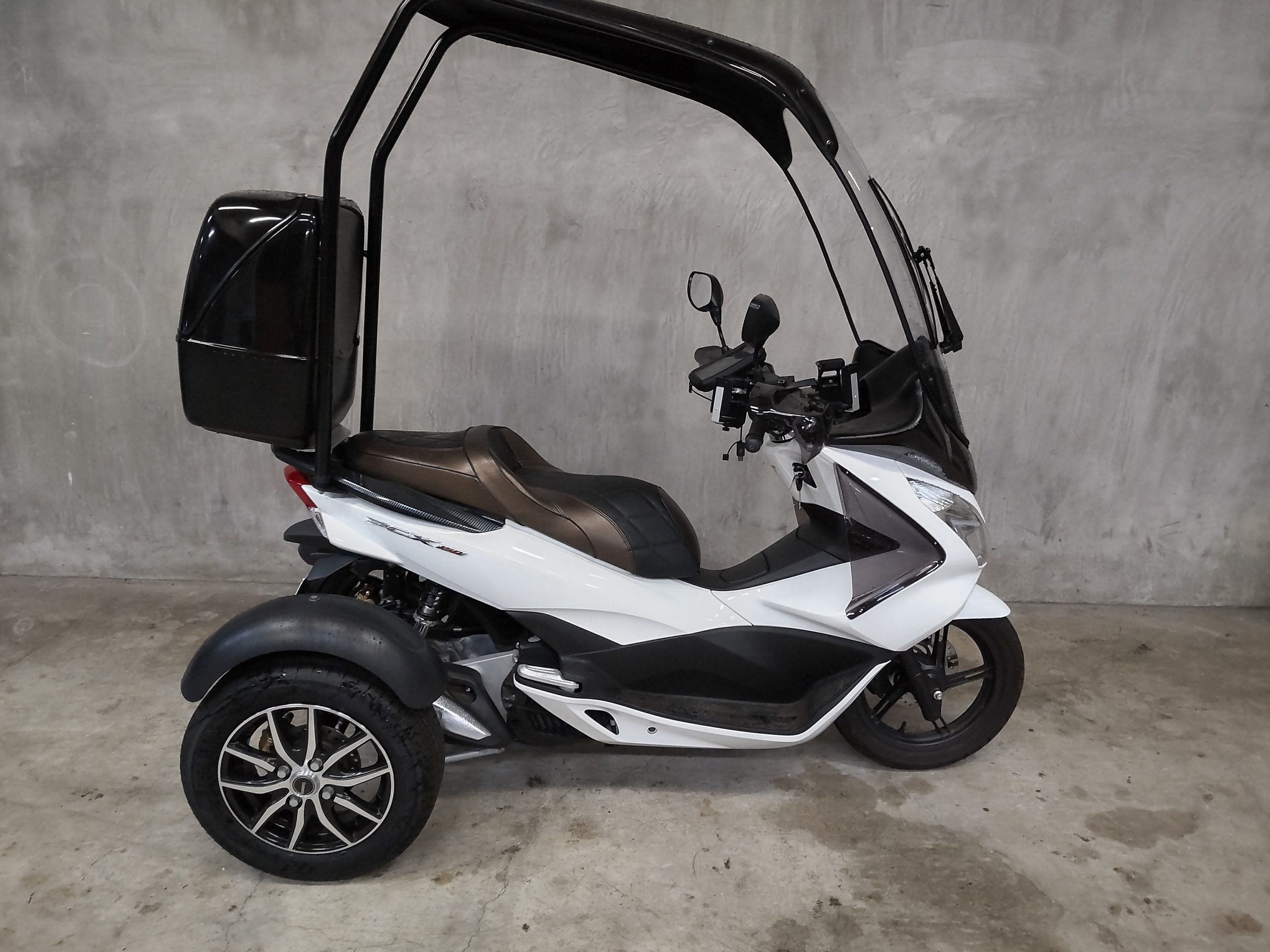 買取実績【HONDA PCX150トライク】