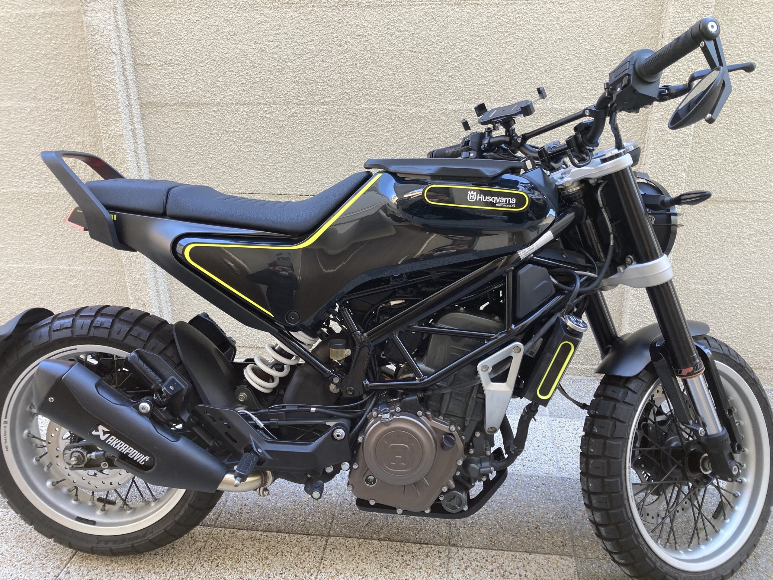 ハスクバーナ スヴァルトピレン401 - バイク買取ならバイク買取