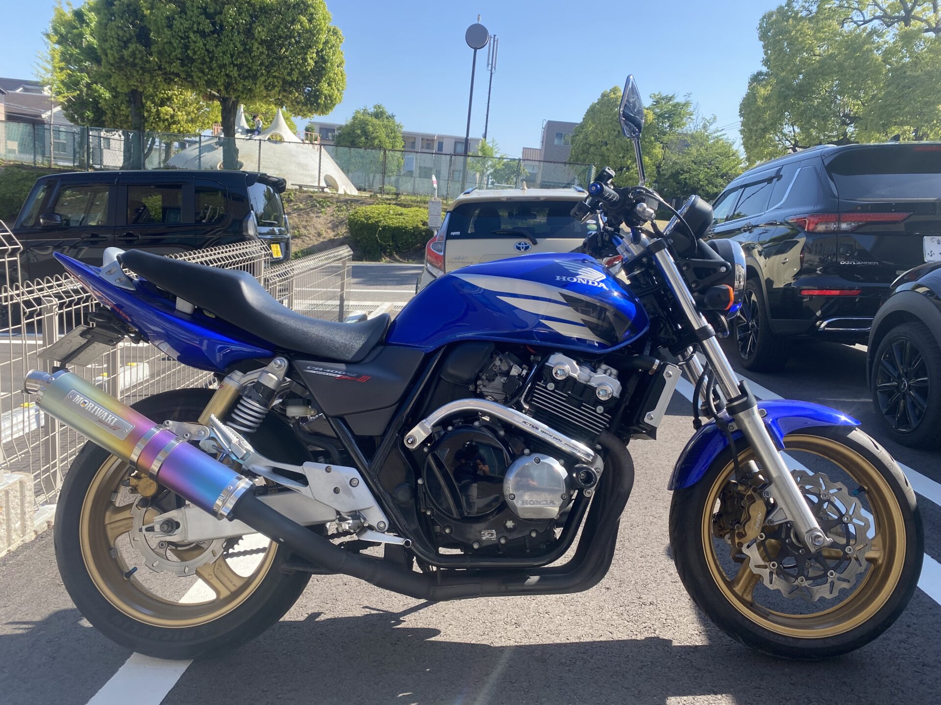 8BFBC7E4-536F-496D-AD93-