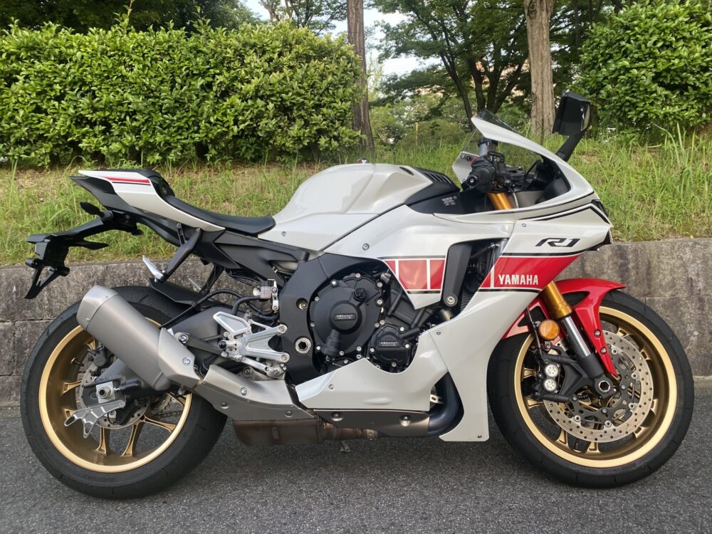 YZF-R1 ヤマハ　YAMAHA　