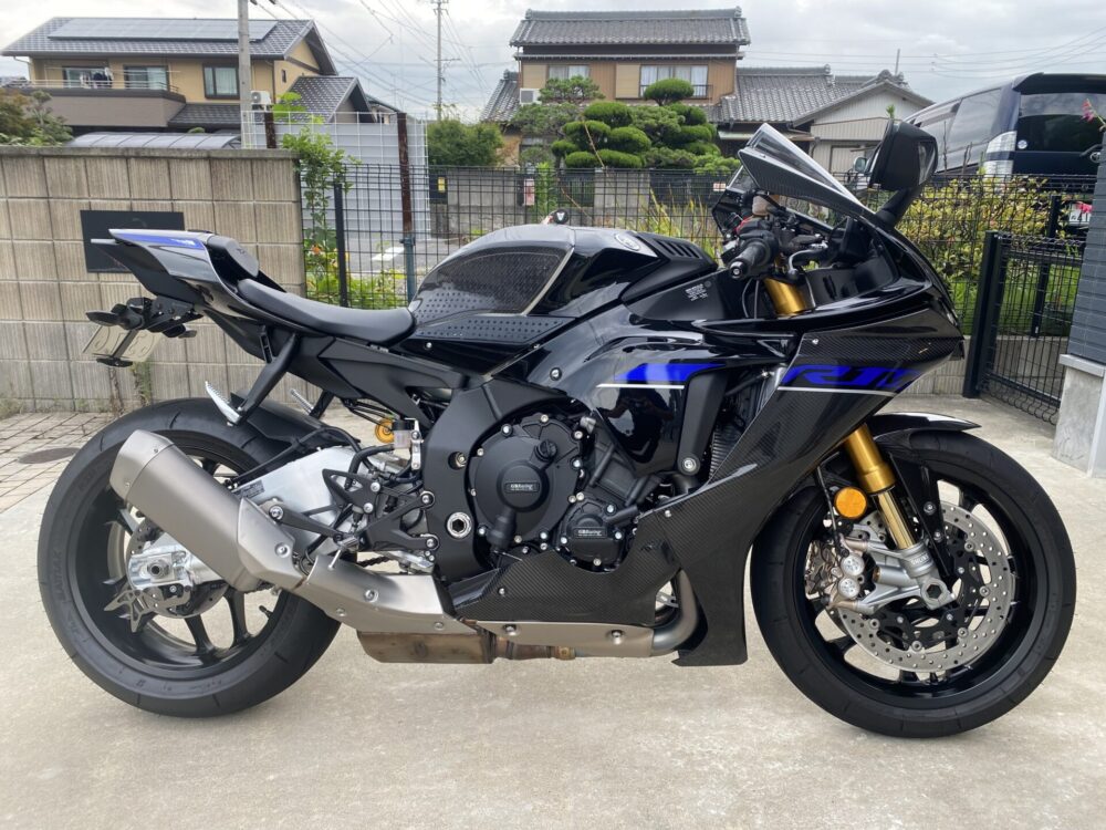 YZF-R1M ヤマハ　YAMAHA