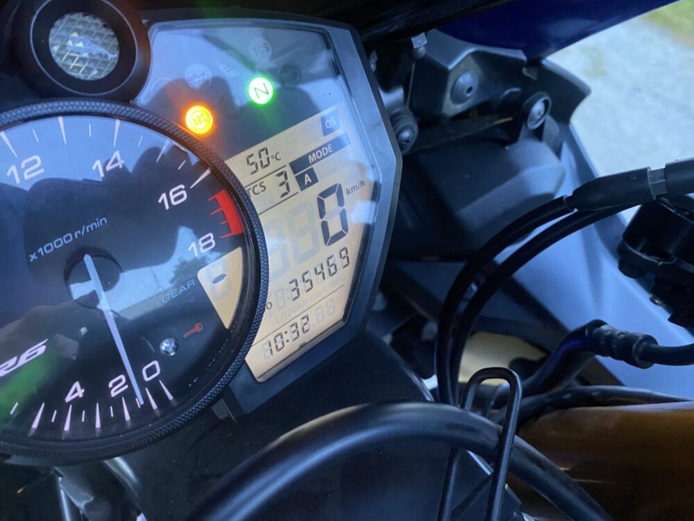 YZF-R6 ヤマハ　YAMAHA