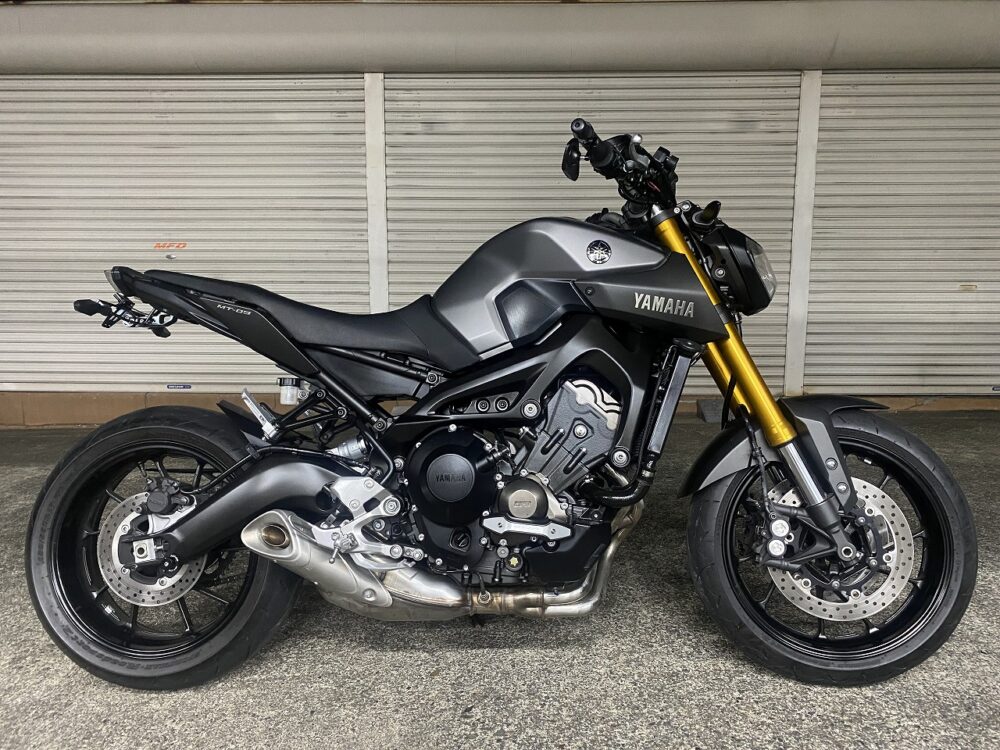 MT09 YAMAHA ヤマハ