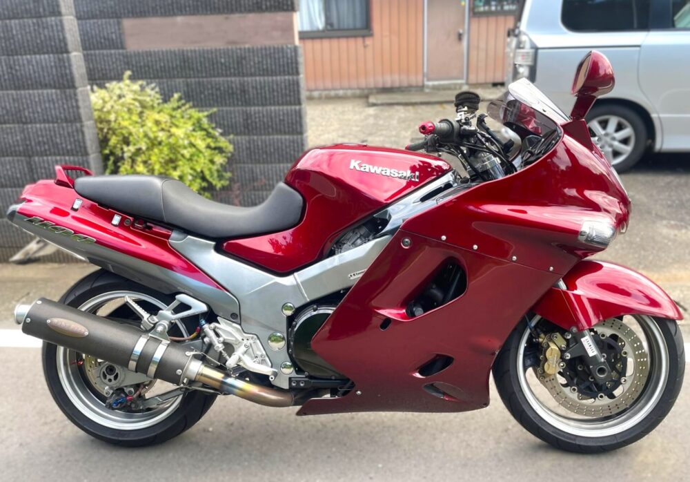ZZ-R1100 KAWASAKI カワサキ