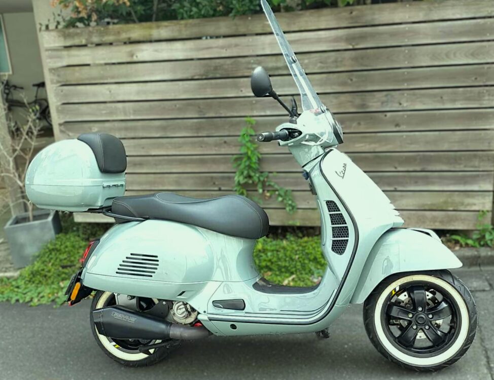GTSスーパーテック300 VESPA ベスパ